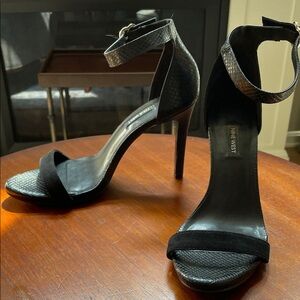Nine West Black Snakeskin Heels